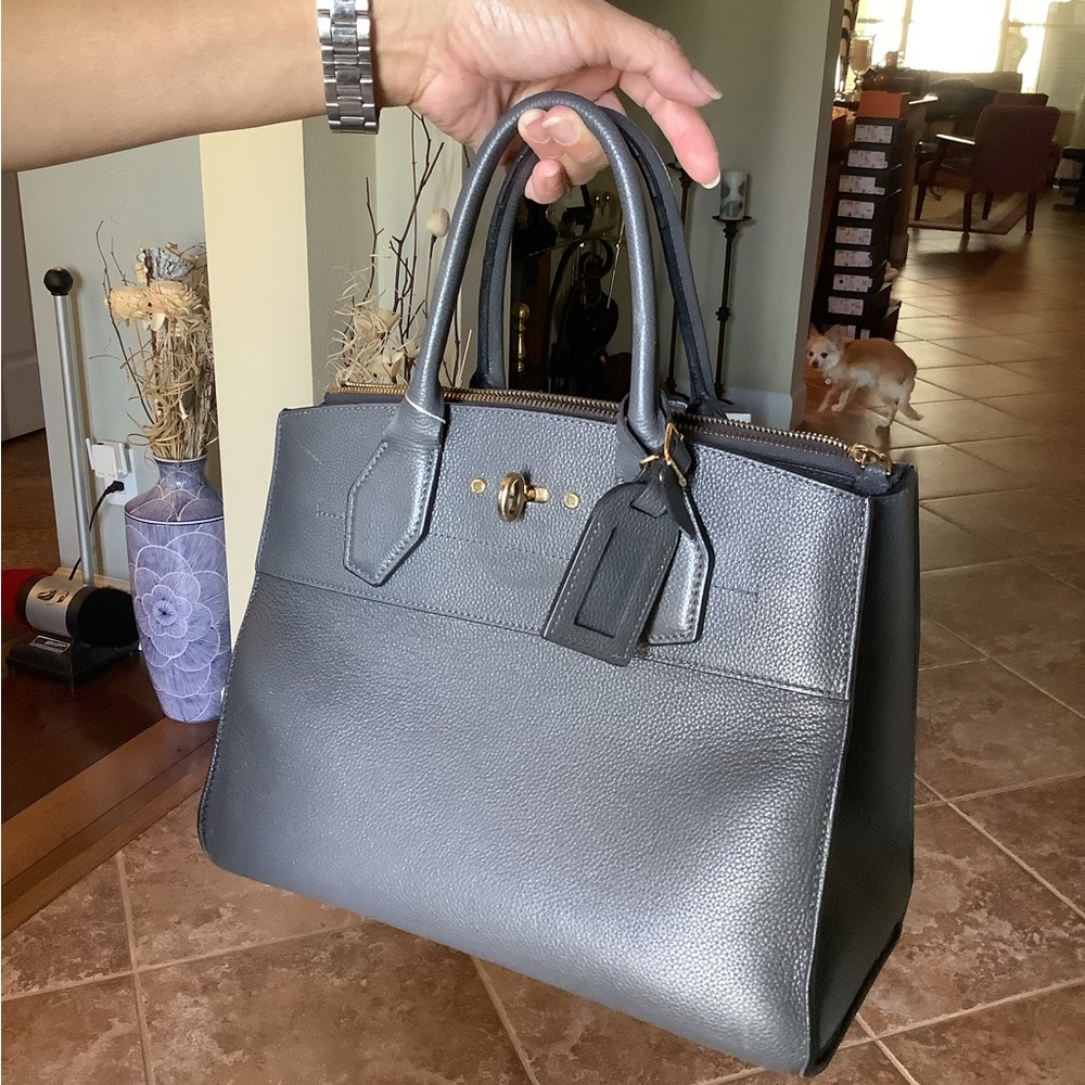 PRICE REDUCED Louis Vuitton Grey Leather City Steamer